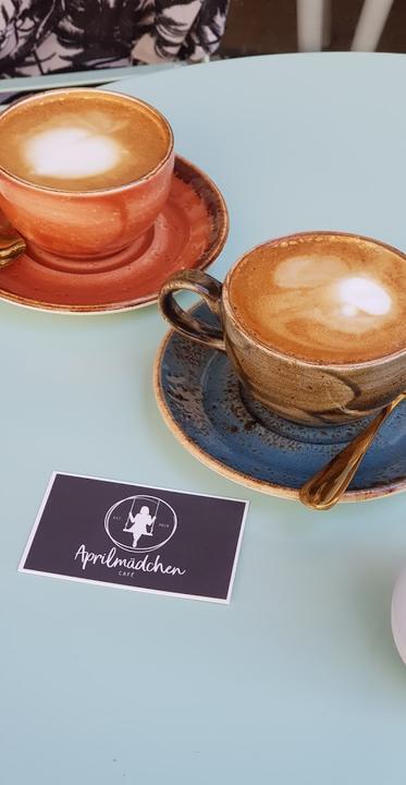 Aprilmädchen Café